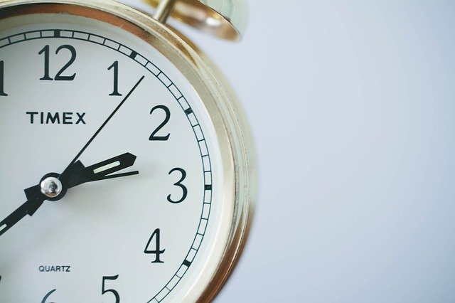 Reloj que ilustra los horarios del CEIP Ntra. Sra. de Fatima