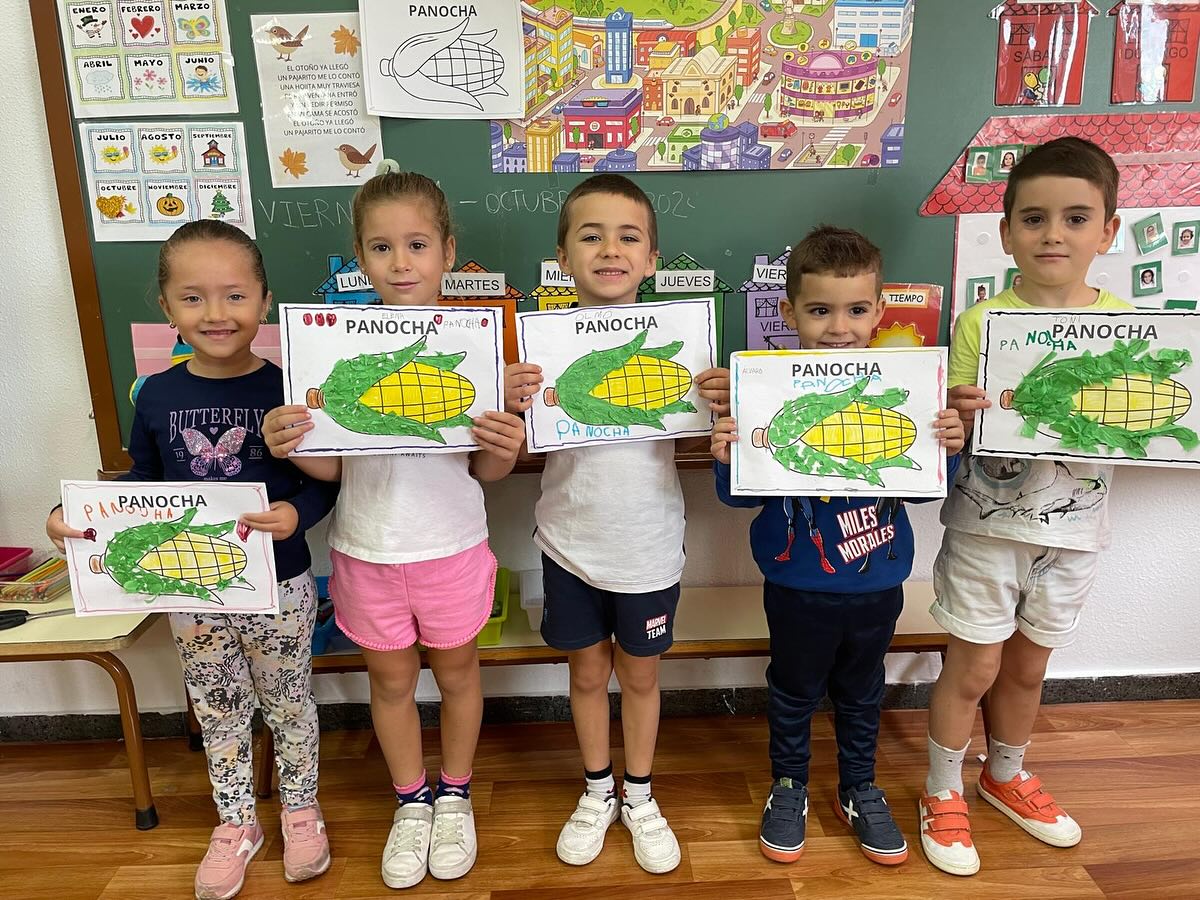 Alumnado de Primer Ciclo del CEIP Ntra. Sra. de Fatima en una actividad de aula